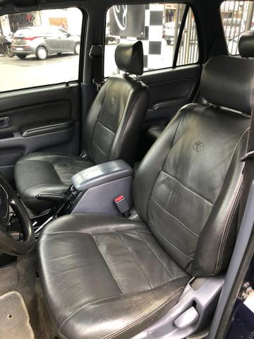 Toyota Sw4 1997 diesel 4x4 7 lugares raridade - Foto 11