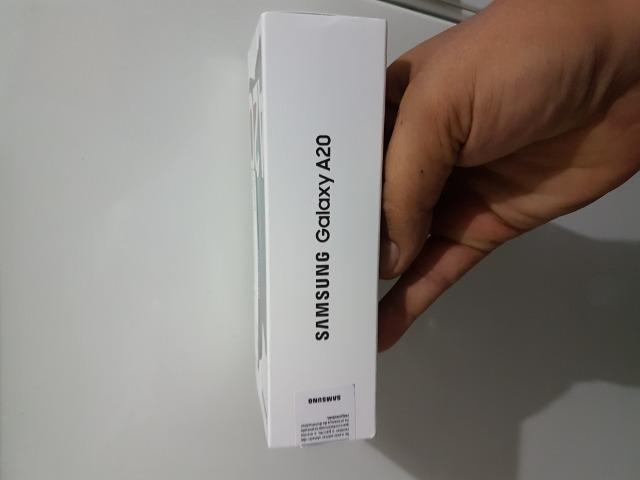 Celular Samsung a20 novo na caixa com nf + capa + película traseira e frontal - Foto 3