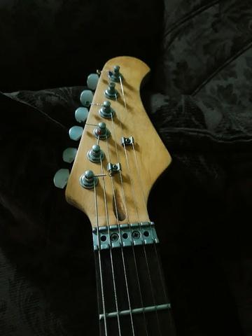 Guitarra Feita Sob Medida - Foto 4
