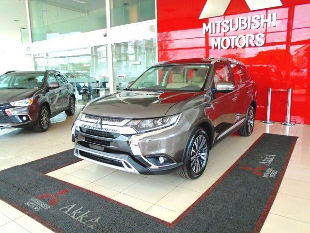 OUTLANDER 2.0 16V 160CV AUT. zero Km