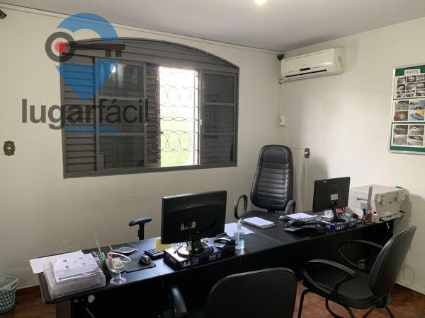 Casa sobrado com 4 quartos - Bairro Cidade Jardim em Goiânia - Foto 14