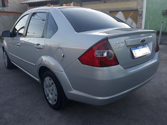 Fiesta Sedan 1.6 8V Class Flex + Gnv 2010 - Foto 4