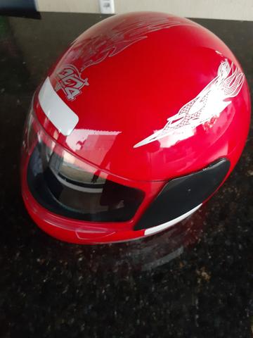 Capacete