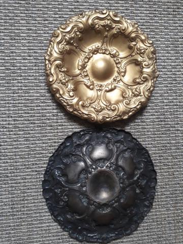 Par de pratos Portugueses em bronze - Foto 2