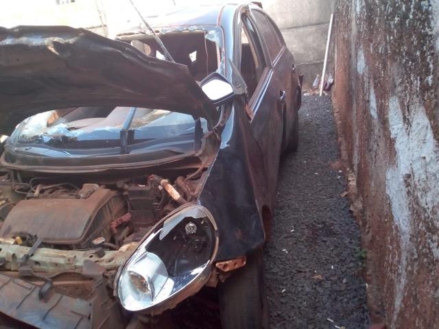 Carro capotado - Foto 7