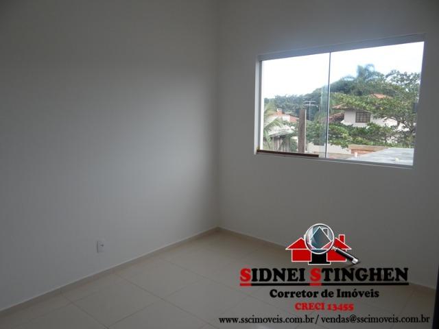 Apartamento 03 dormitórios sendo 01 suíte, pertinho do mar - Foto 3