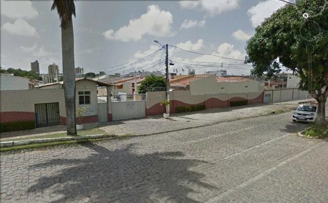 Casa de 3 quartos com 117 m2 no Cond Madre Tereza de Calcutá - R$256.000,00