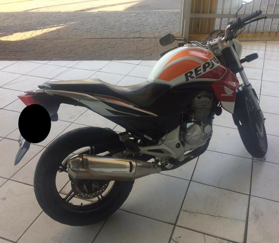 Moto Honda CB 300 Limited semi nova baixa quilometragem