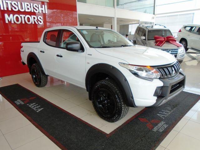 L200 Triton OUTDOOR 2.4 Flex 16V CD Mec. zero Km - Foto 3