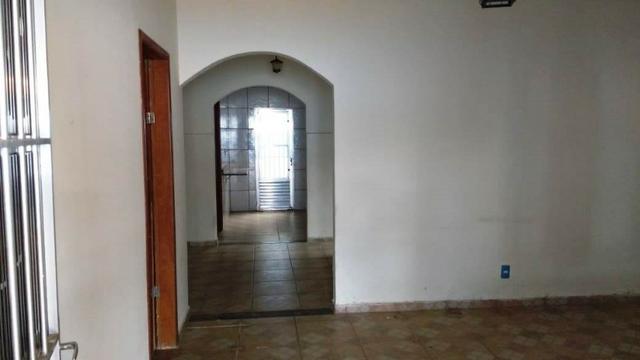 Casa 5 qtos 1 suite 3 banheiros garagem coberta 5 carros - Foto 9