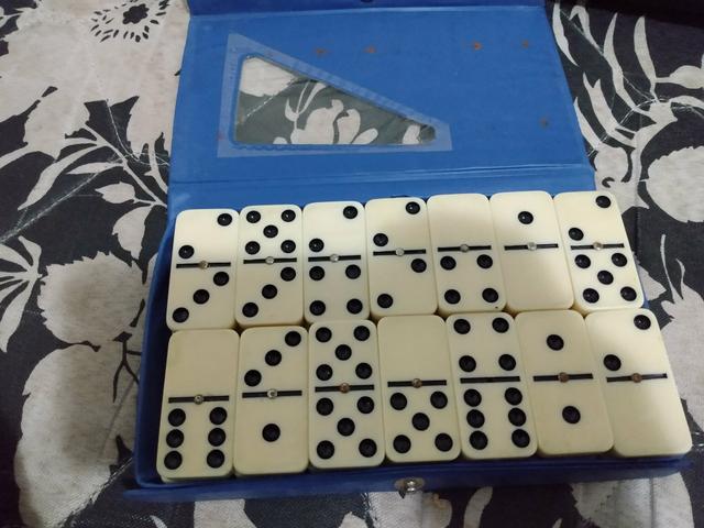 Dominó - Foto 2