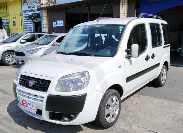 Fiat/Doblo Essence 7 Lugares 2017/2017 Completa