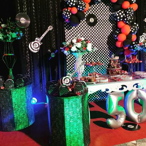 Mesa de festa branca