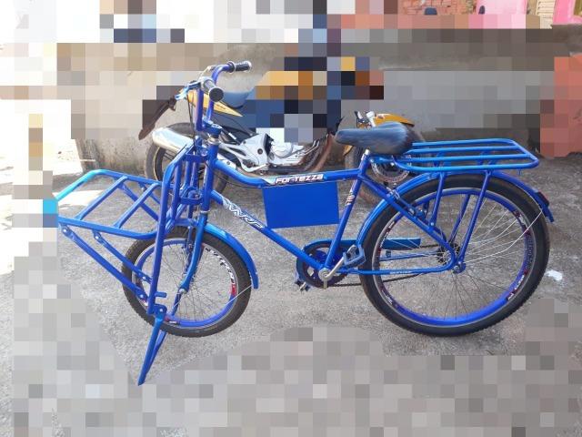 Vende-se bicicleta cargueira, semi-nova