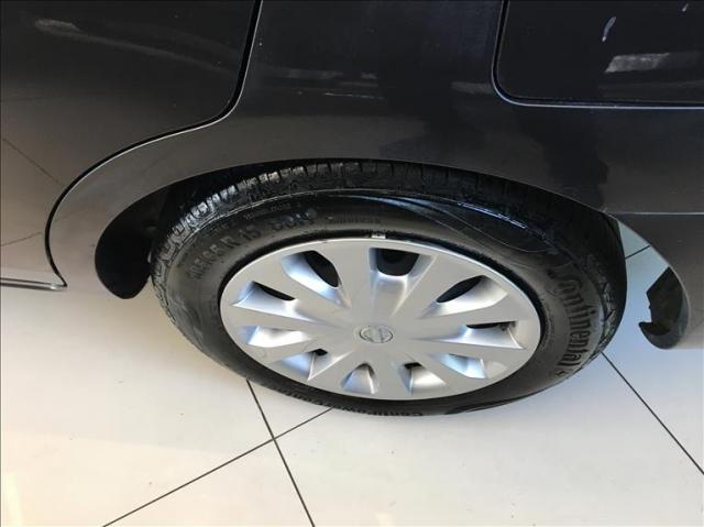 Nissan Versa 1.0 12v - Foto 8