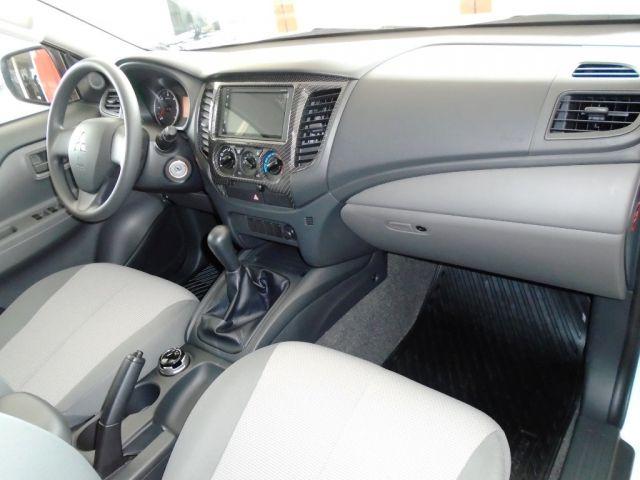 L200 Triton OUTDOOR 2.4 Flex 16V CD Mec. zero Km - Foto 6