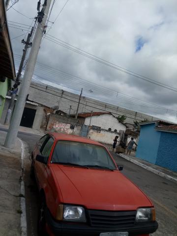 Carro monza 1.8 ano 84 - Foto 2