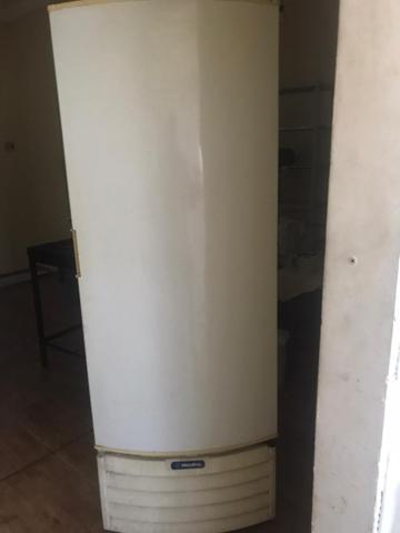 Vendo duas geladeiras
