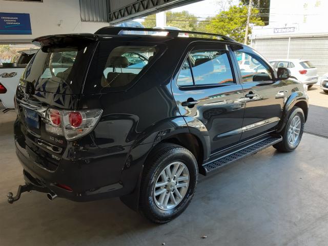TOYOTA HILUX SW4 2011/2012 3.0 SRV 4X4 7 LUGARES 16V TURBO INTERCOOLER DIESEL 4P AUTOMÁTI - Foto 5