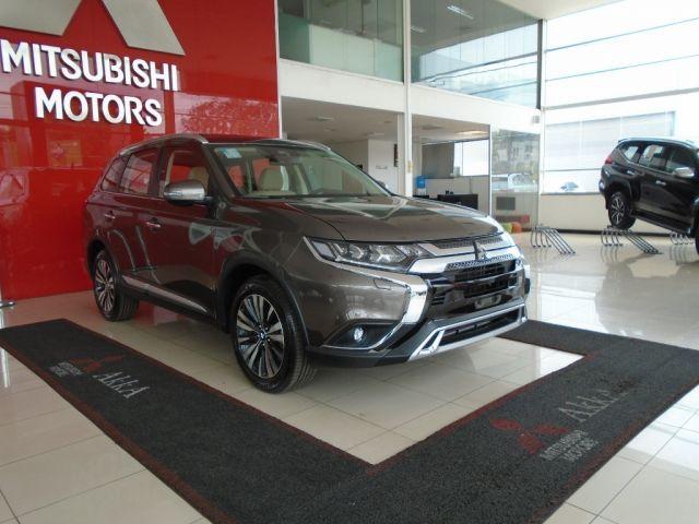 OUTLANDER 2.0 16V 160CV AUT. zero Km - Foto 2