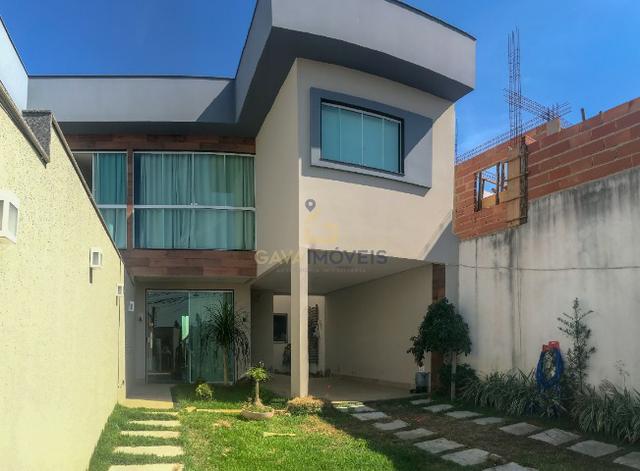 Casa em alto padrão com churrasqueira próximo a Campo Grande