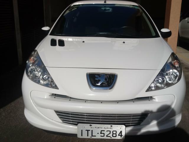 O Mais Novo 207 XR 1.4 2013 - Raro Estado