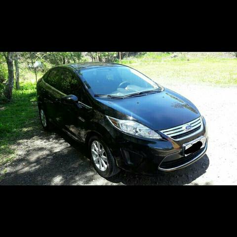 Vende-se New Fiesta sedan 2011 - Foto 4