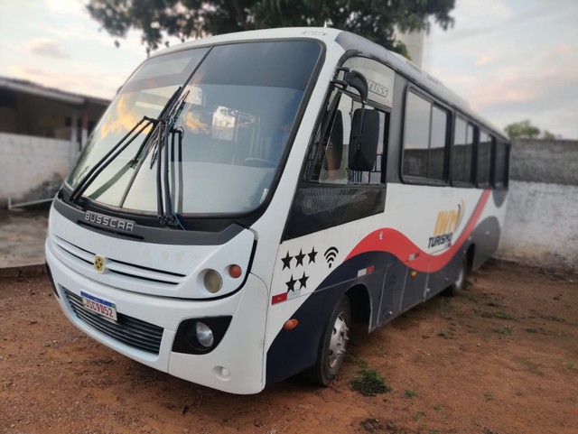 Micro ônibus Busscar Executivo