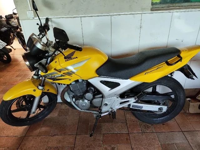 HONDA - CBX 250 TWISTER - 2007/2007 - Amarela - R$ 8.500,00