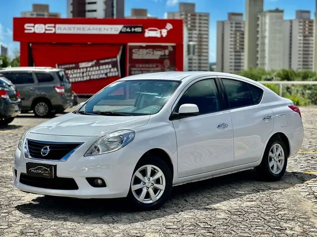Nissan VERSA FLEX SL 1.6 16V 2014 em Paraná - SóCarrão
