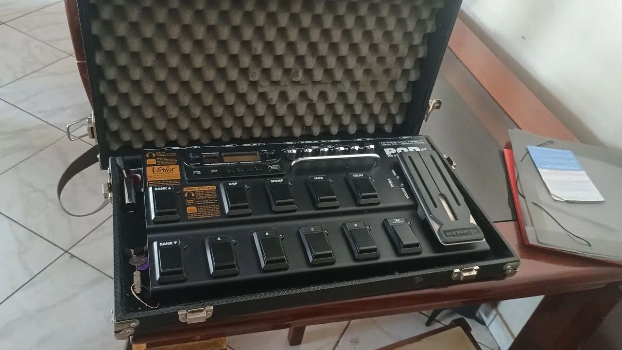Pedaleira line6 pod XT live troco  - Foto 3