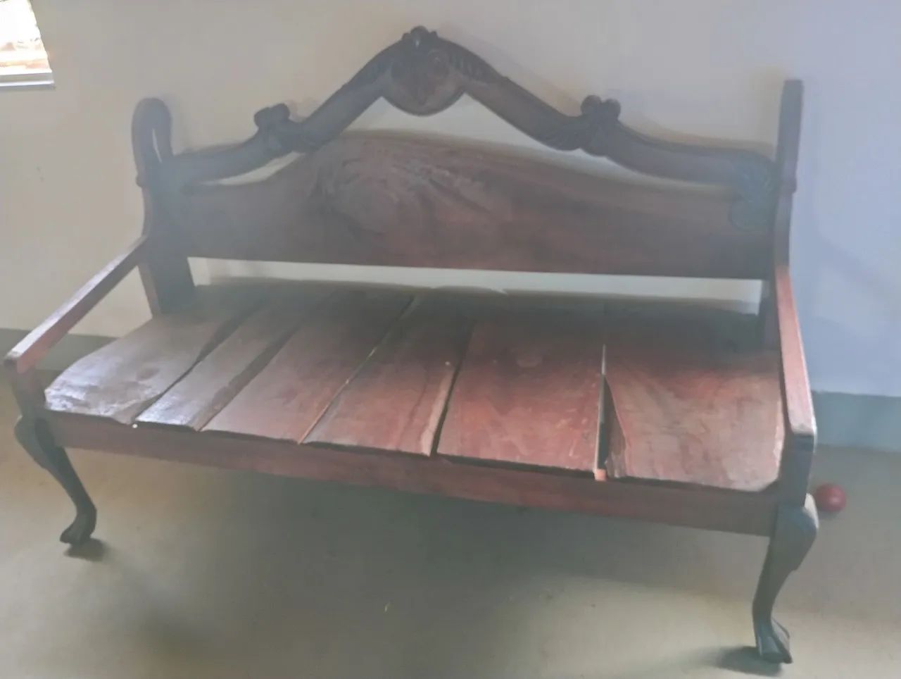 Banco de madeira maciça para área externa - Foto 2