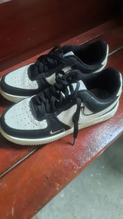Tênis Nike Air Force 1 lindão 