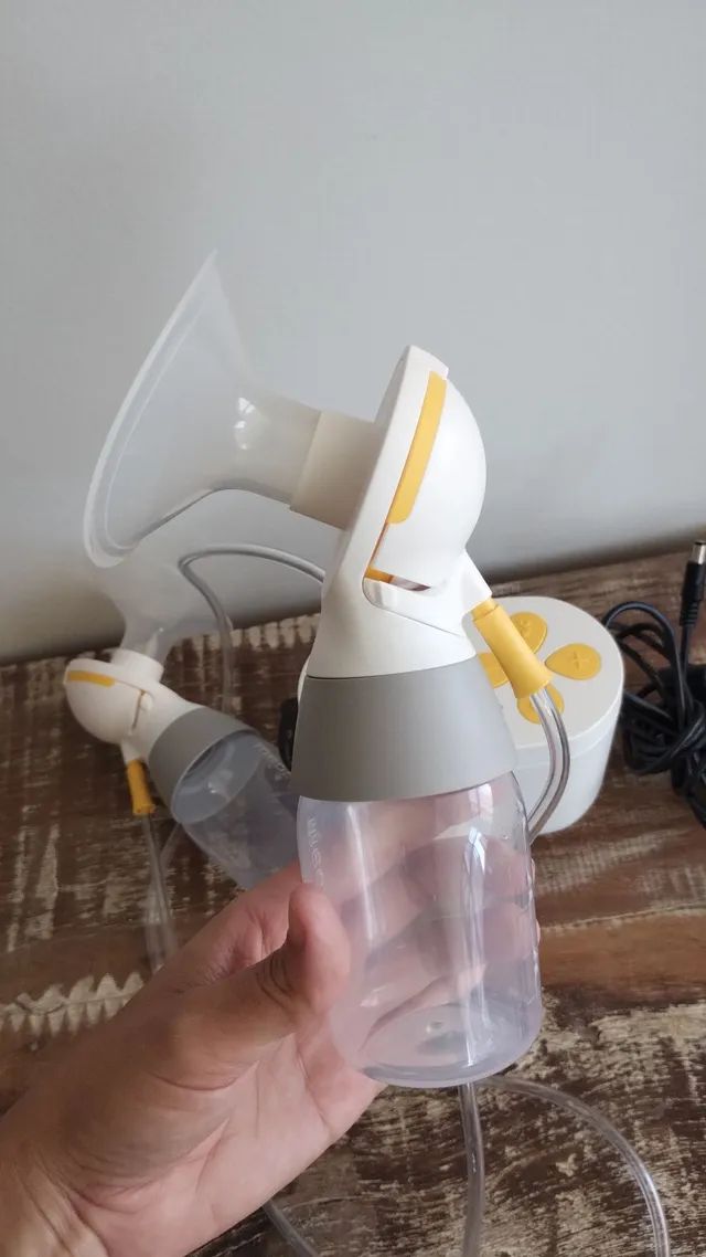 Bomba extratora de leite dupla elétrica - Medela Pump in Style