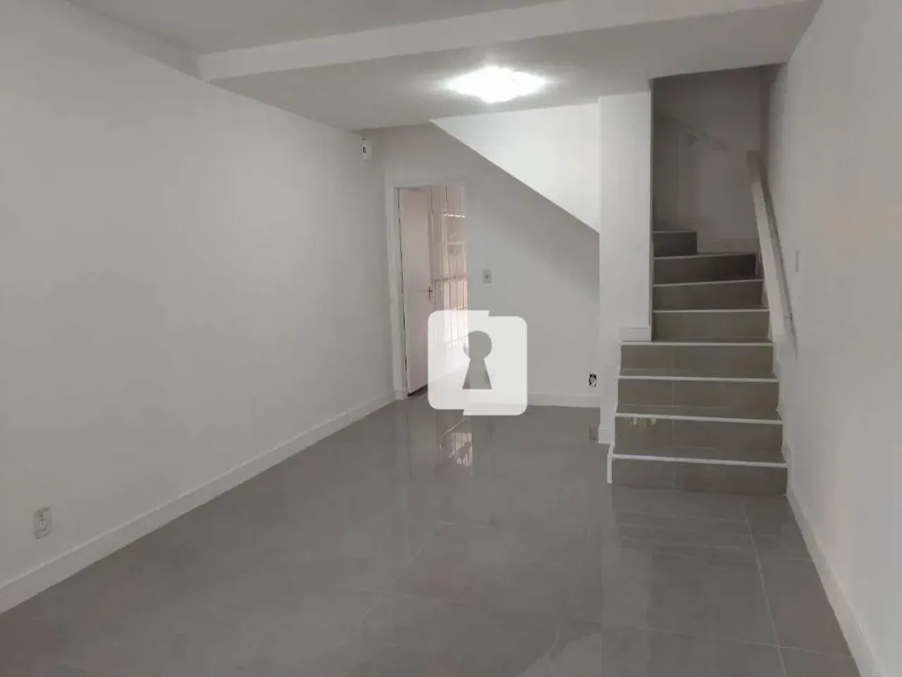 Sobrado com 3 dormitórios para alugar, 200 m² por R$ 4.809,00/mês - Freguesia do Ó - São P
