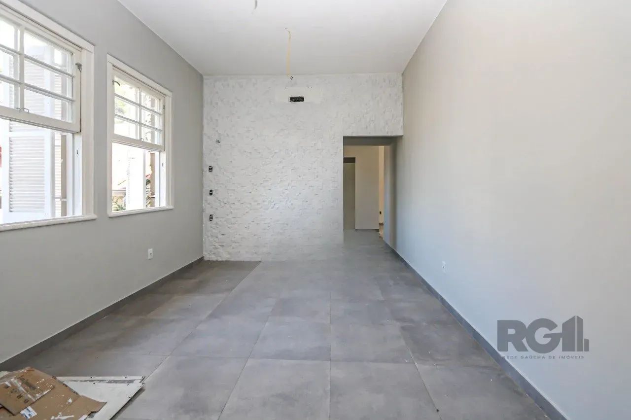 Casa Comercial de 290m² no Bairro Auxiliadora - Porto Alegre, 14 salas, 6 vagas.Esta casa  - Foto 9