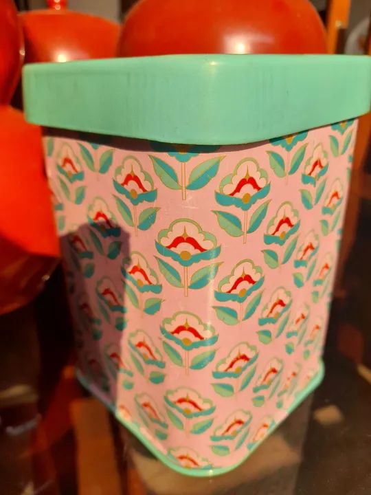 Caixa Vintage Tok&Stok  Design com assinatura, potiches e vasos de porcelana de griffe - Foto 2