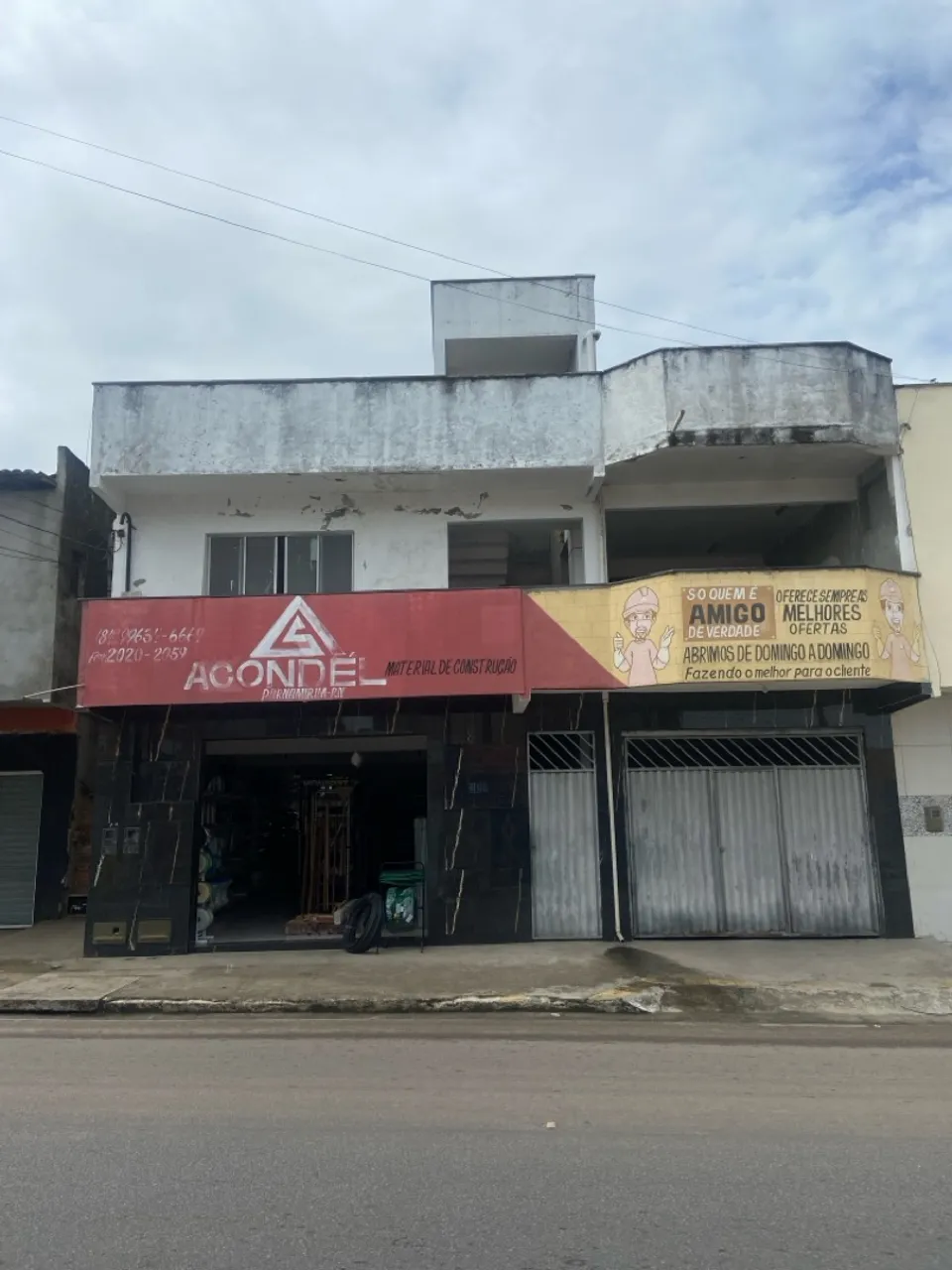 Vende-se Casa