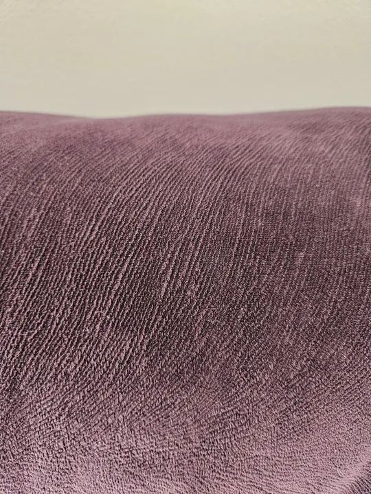 Sofá Preto Moderno de 3 lugares em suede - Foto 5