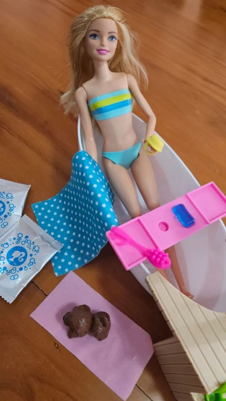 Vendo Barbie Banho de Espuma 