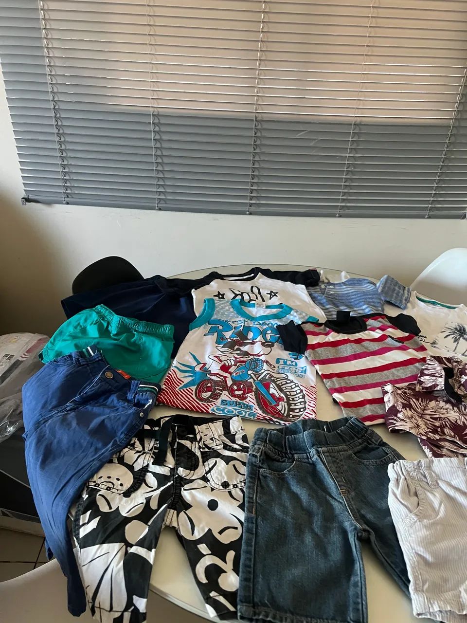 Lote roupas Theo 1/2 anos +12 itens poim Cartes etc  - Foto 2