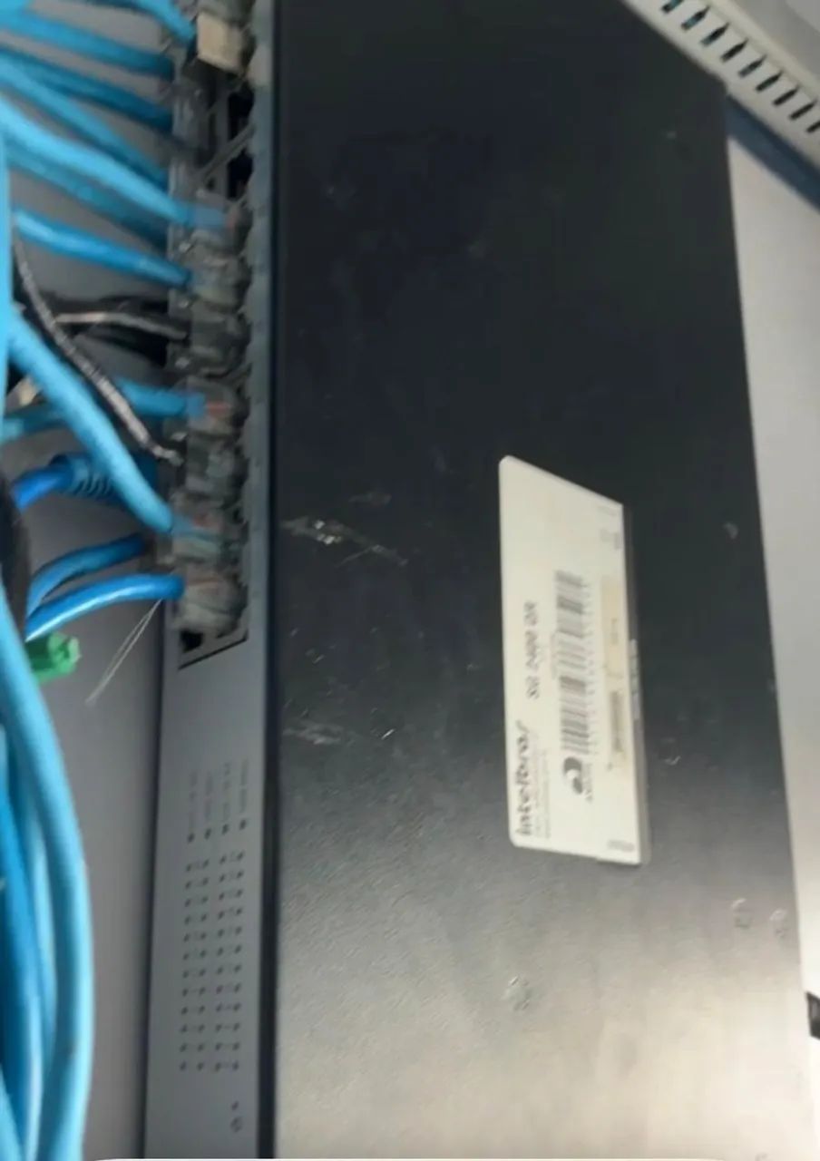 Vendo Switch Intelbras SG 2400 QR série GIGABIT 10/100/1000