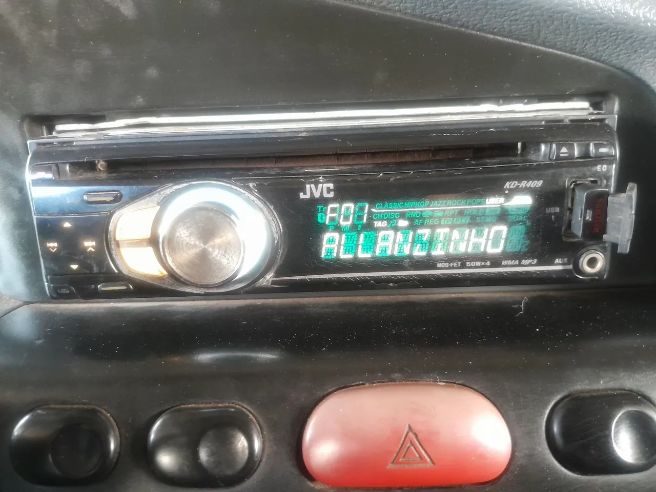 Som Automotivo JVC KD-R409