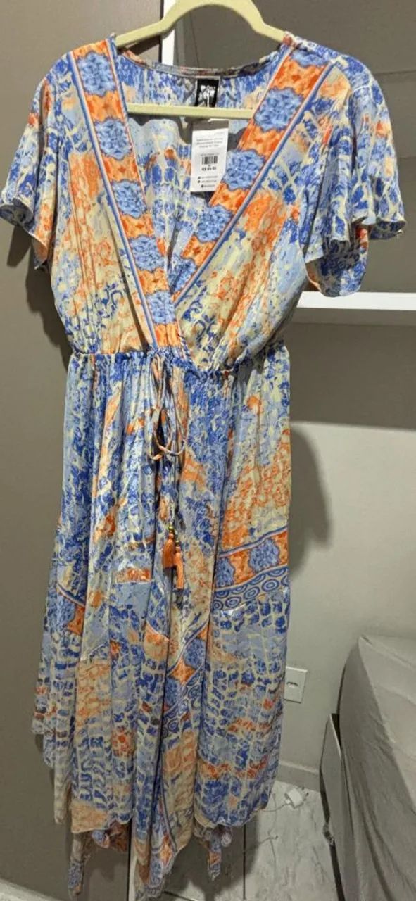 Vestido em seda com poliéster 