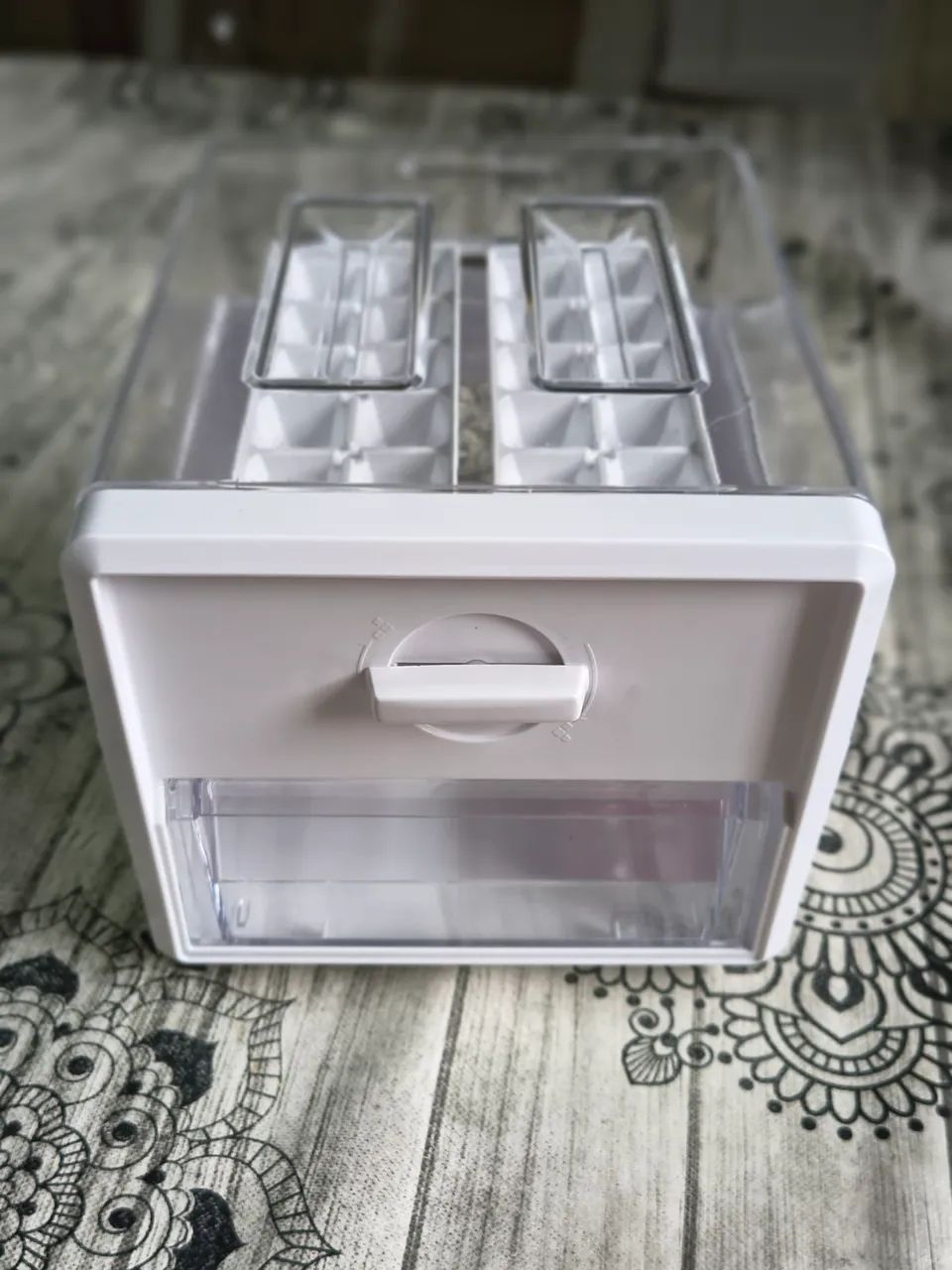Ice Maker Twister com Dispenser ELETROLUX