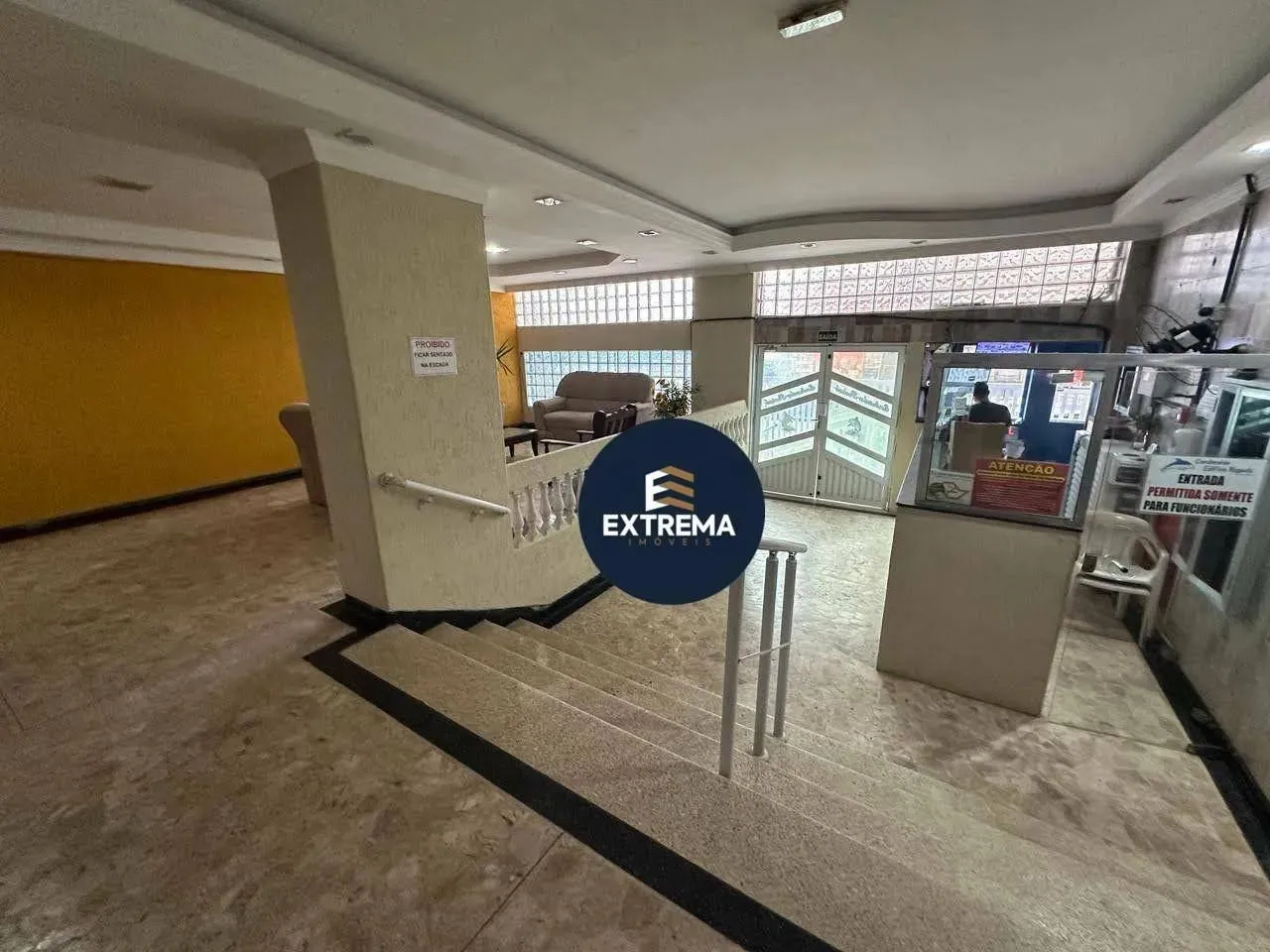 Viva a Praia com Conforto e Praticidade Apartamento Mobiliado na Vila Mirim, a Apenas 50m
