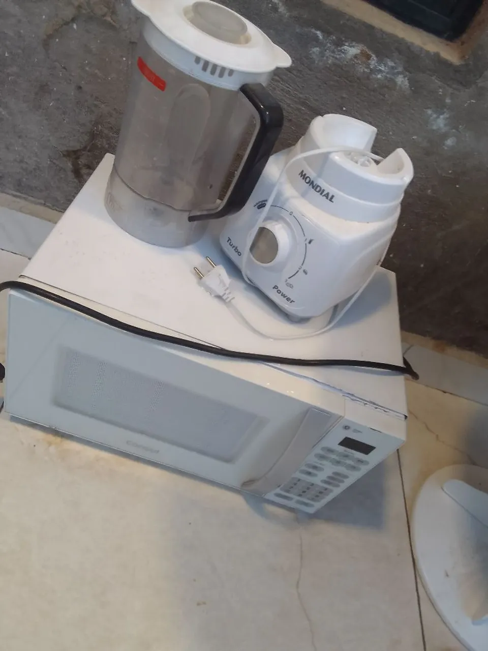 Microondas Consul + Liquidificador Mondial + Mixer Mondial