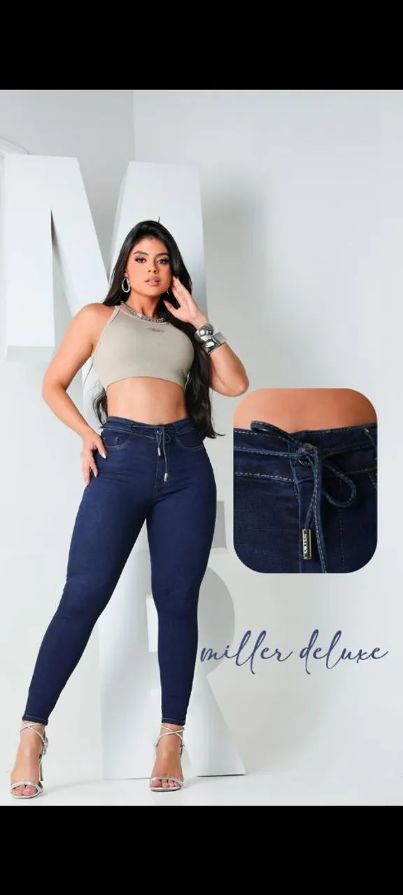 Calça Jeans Skinny Miller Deluxe com Detalhe no Cós