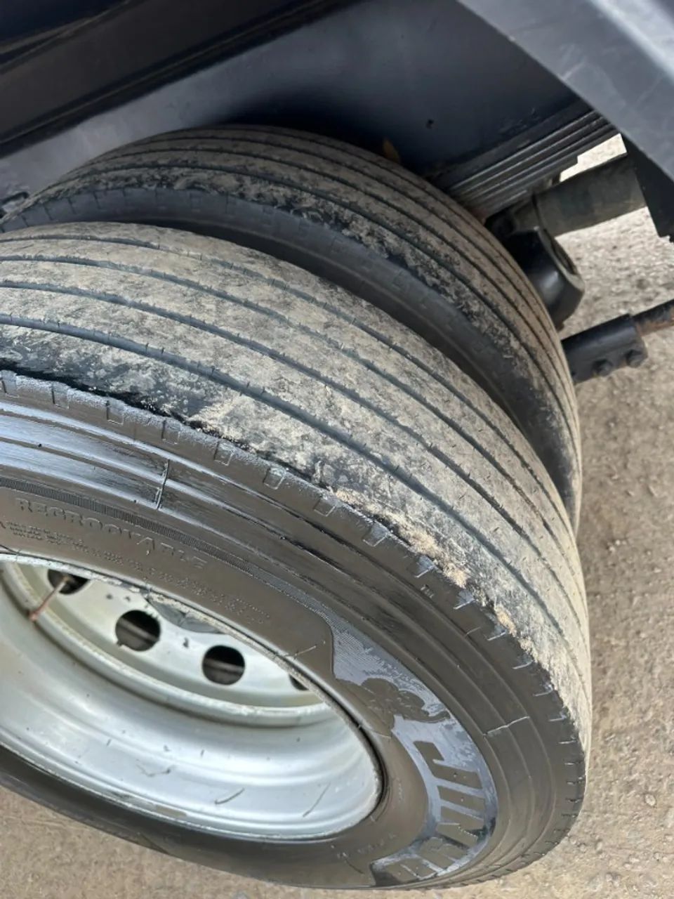 MB 1214 ano 1999 truck baú 6 cilindros - filé  - Foto 10