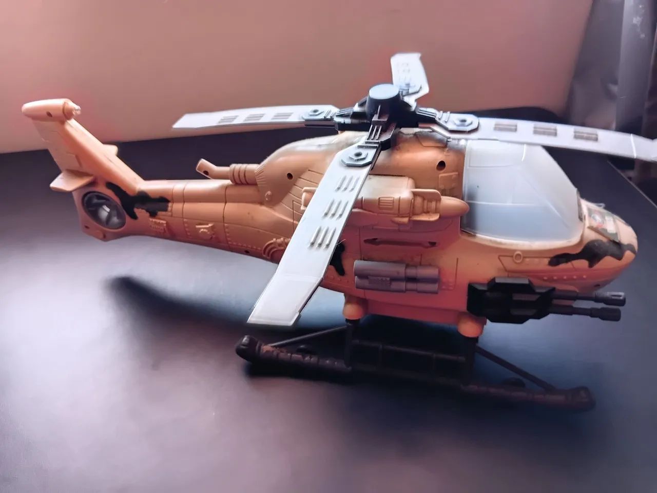 Helicóptero de combate  - Foto 3